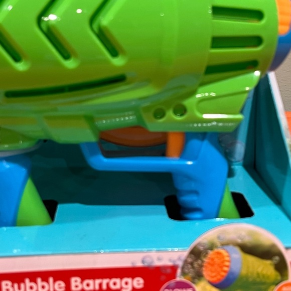 Play Day Bubble Barrage Blaster - Green and Blue - Picture 4 of 8
